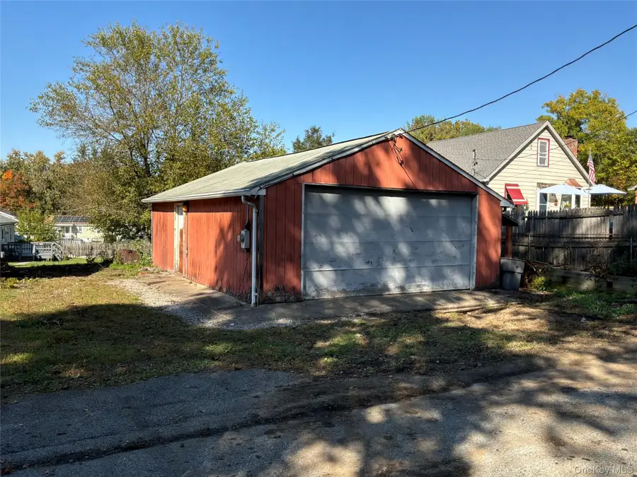 12 Gary Drive, Hyde Park, NY 12538 - #2