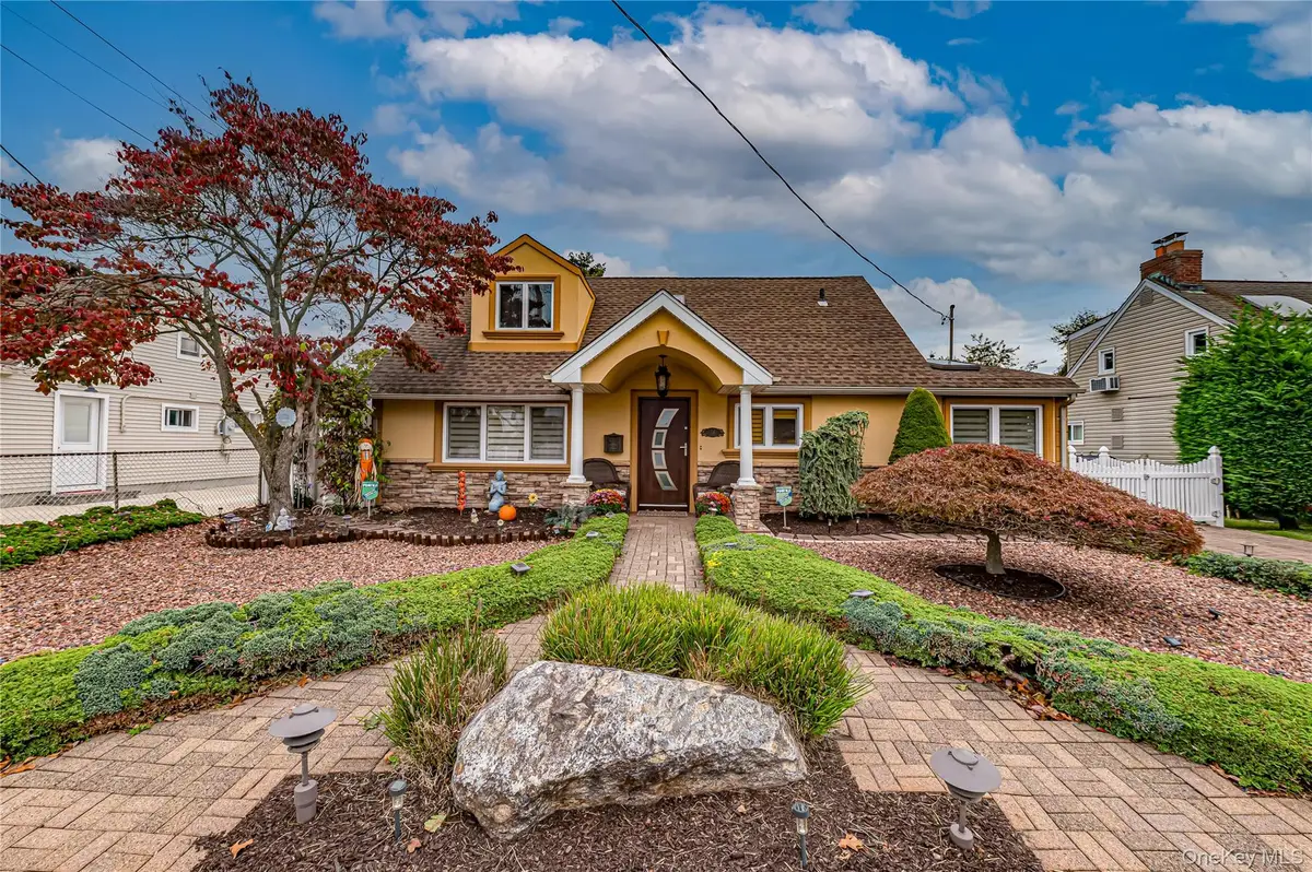 10 William Street, Copiague, NY 11726 - #1