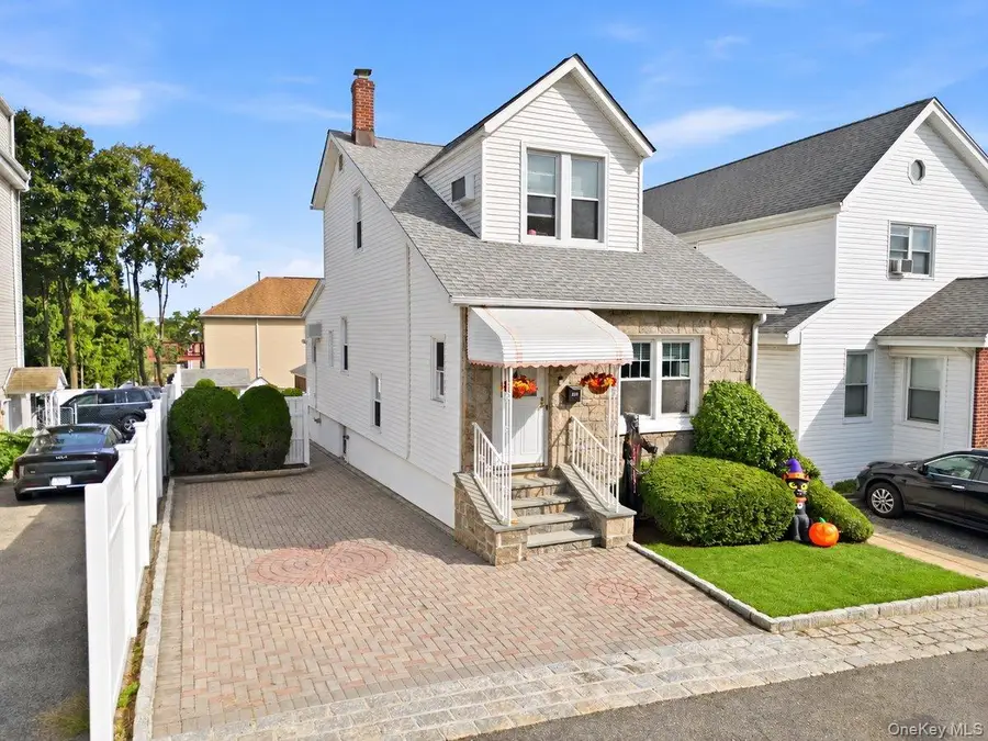 221 Edgewood Avenue, Yonkers, NY 10704 - #3