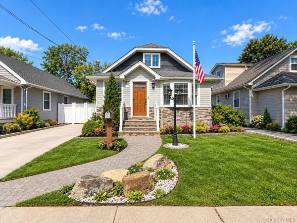 1075 Steele Boulevard, Baldwin, NY 11510