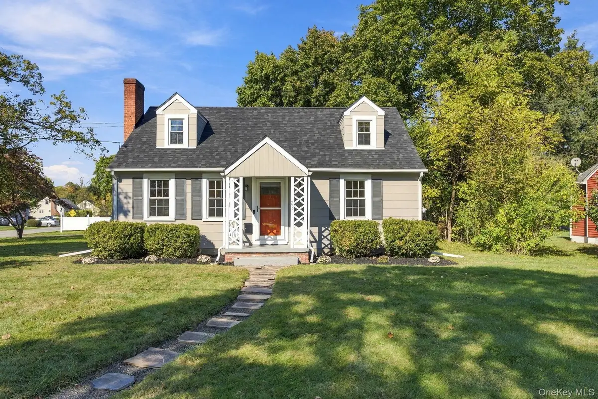 23 Mansion Drive, Hyde Park, NY 12538 - #1