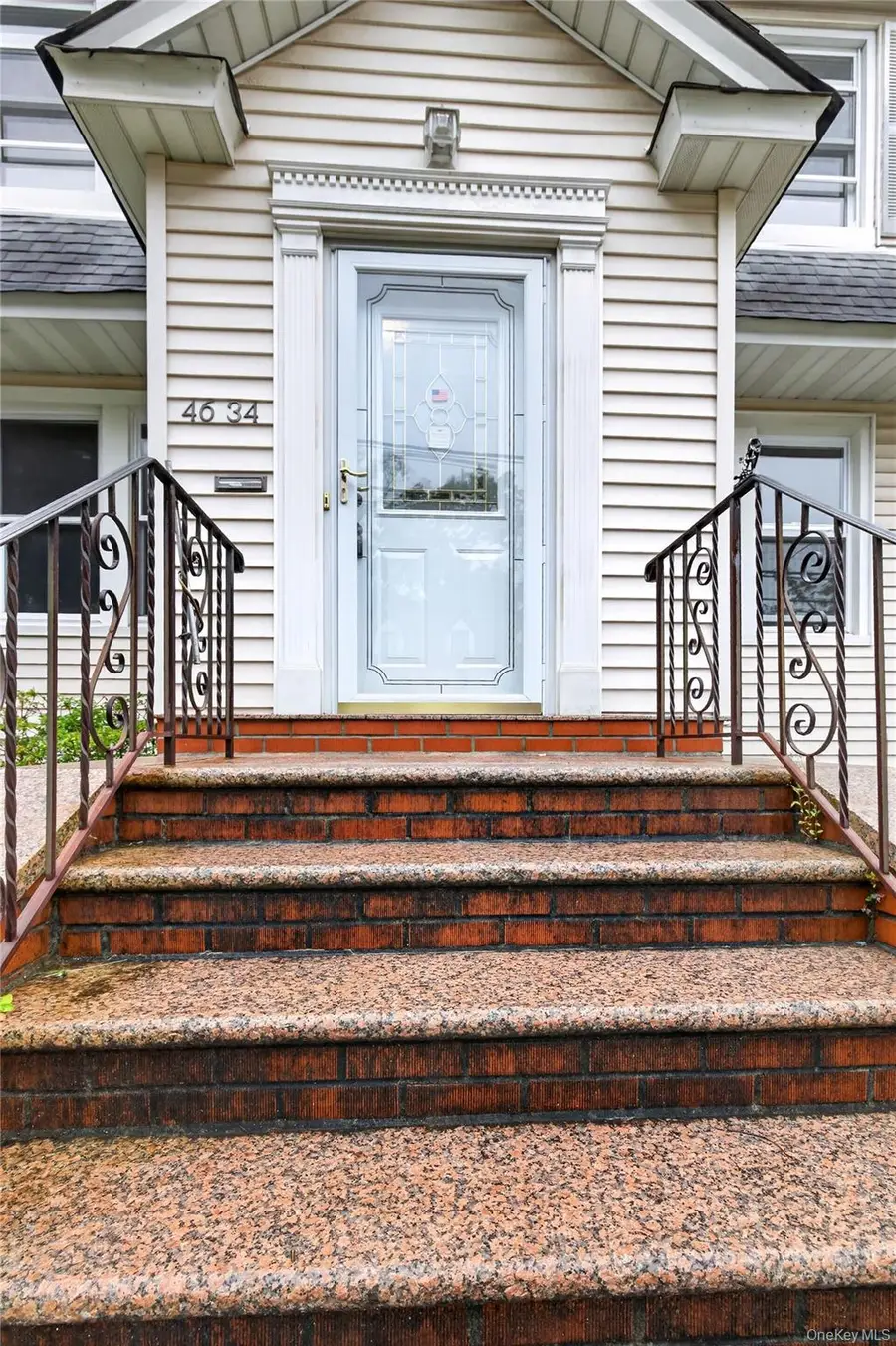 4634 Iris Lane, Great Neck, NY 11020 - #2