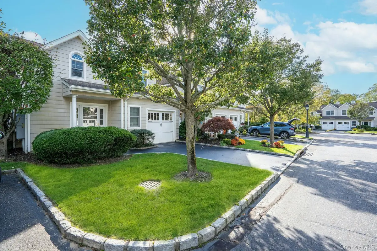32 Coral Lane, Sayville, NY 11782 - #1