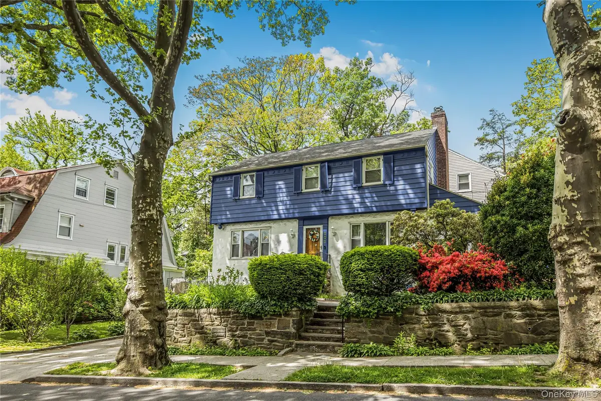 202 Tecumseh Avenue, Mount Vernon, NY 10553 - #1