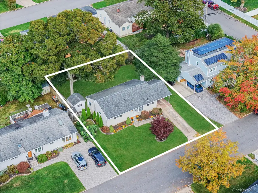 11 Langdon Street, Islip, NY 11751 - #3
