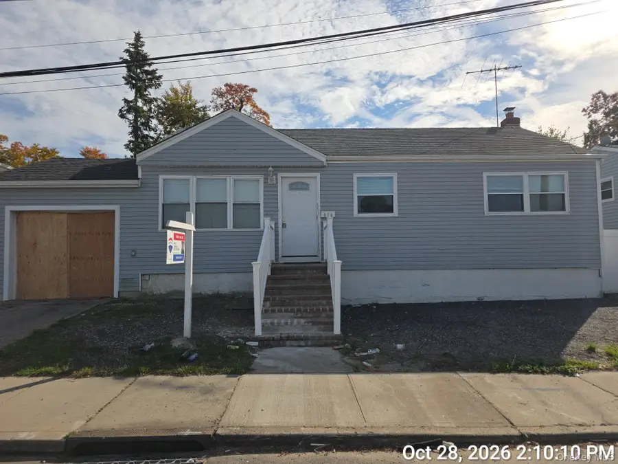 918 Sunrise Highway, Babylon, NY 11704 - #2