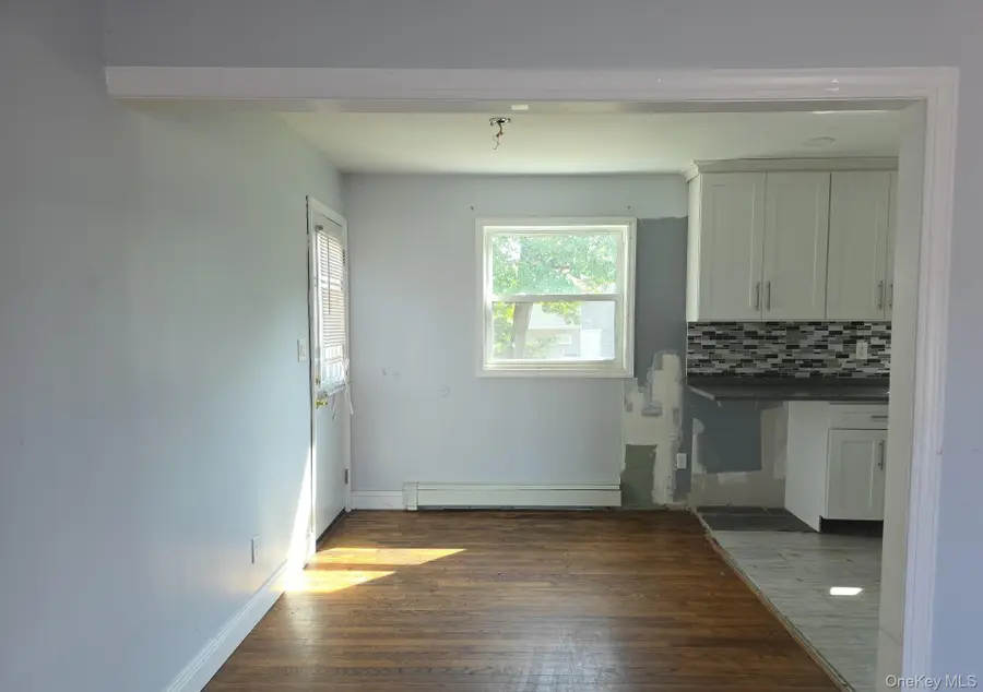 918 Sunrise Highway, Babylon, NY 11704 - #3