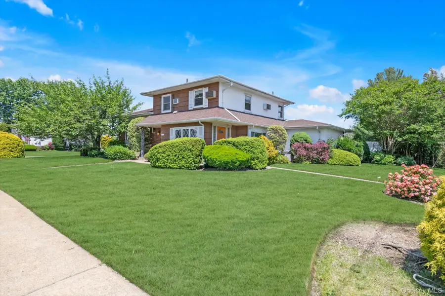 430 Violet Street, Massapequa Park, NY 11762 - #3