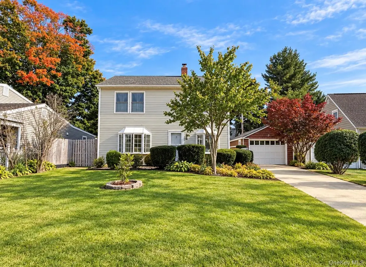 110 Swan Lane, Levittown, NY 11756 - #1