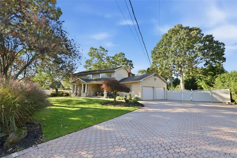 33 Quail Run, East Islip, NY 11730 - #3