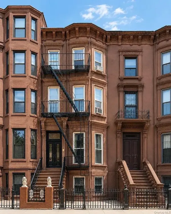 9 Spencer Place, Brooklyn, NY 11216