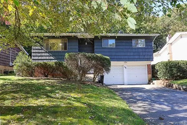 108 Sugar Toms Lane, East Norwich, NY 11732 - #1