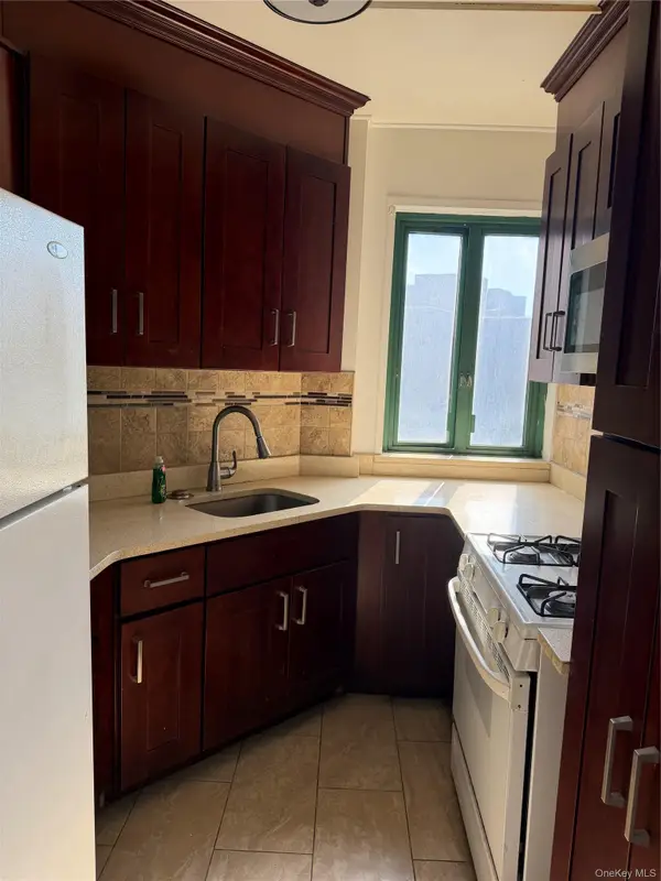 1514 Metropolitan Avenue #6E, Bronx, NY 10462