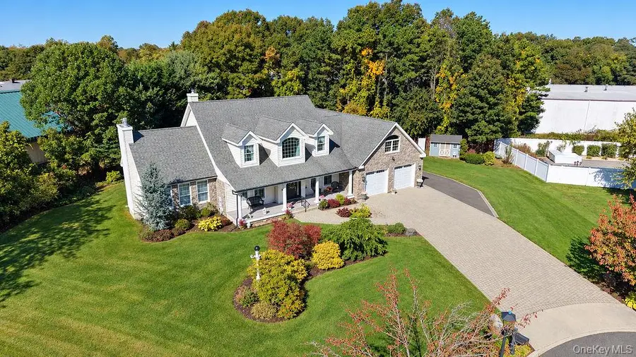 7 Heller Court, Bohemia, NY 11716 - #3