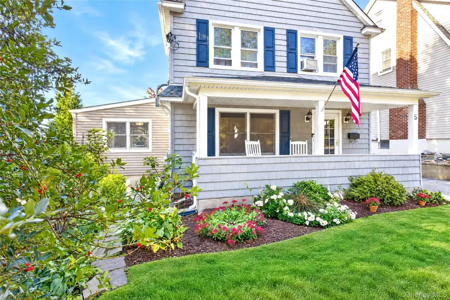 5 Fairview Avenue, Port Washington, NY 11050 - #3