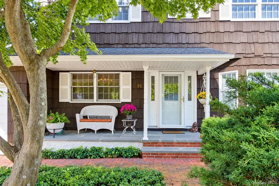 15 Sea Ridge Court, Huntington, NY 11743 - #2