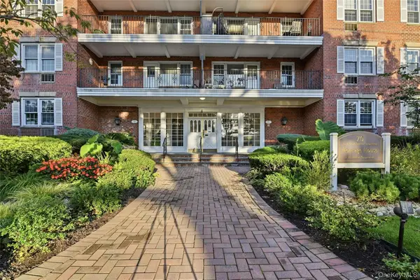 70 N Grove Street #3K, Freeport, NY 11520