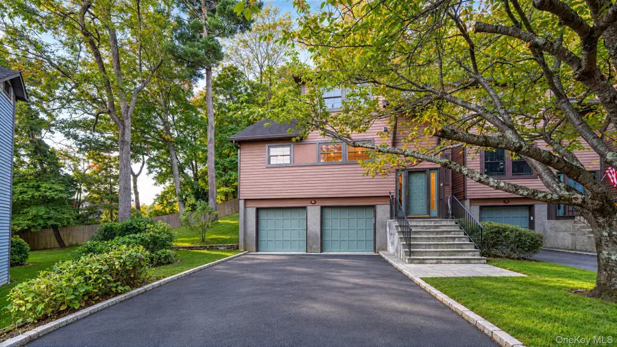8 Adams Court, Oyster Bay, NY 11771 - #3