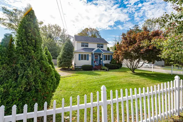 328 Pulaski Road, Kings Park, NY 11754