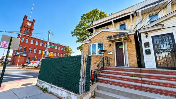 93-10 92nd St, Woodhaven, NY 11421