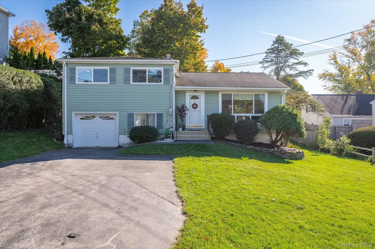 54 High View Terrace, Pleasantville, NY 10570 - #1