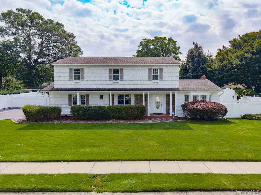 14 Osage Drive, Huntington Station, NY 11746 - #2