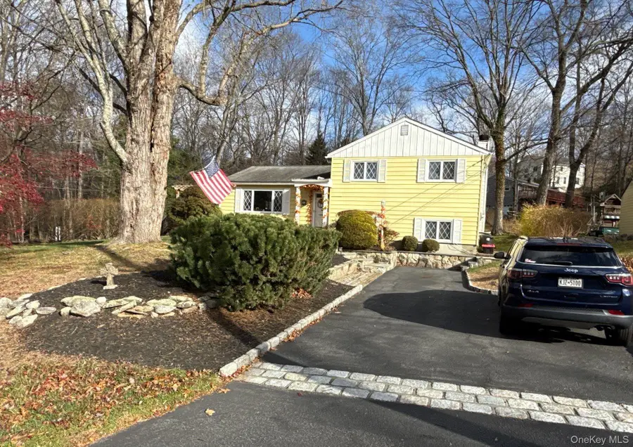 10 Woodland Place, Airmont, NY 10952 - #2