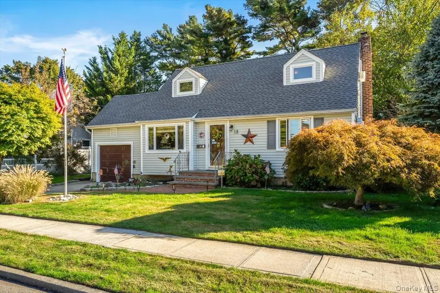 18 Nims Avenue, West Babylon, NY 11704 - #3