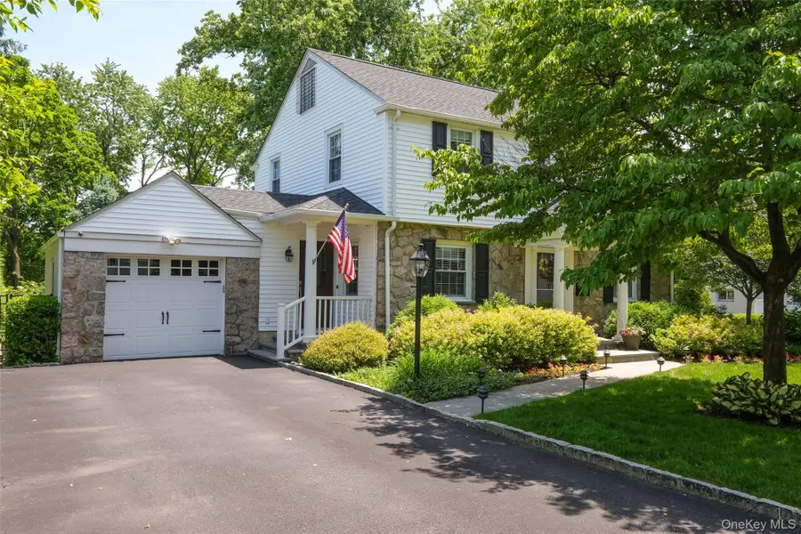 130 Siwanoy Boulevard, Eastchester, NY 10709 - #2