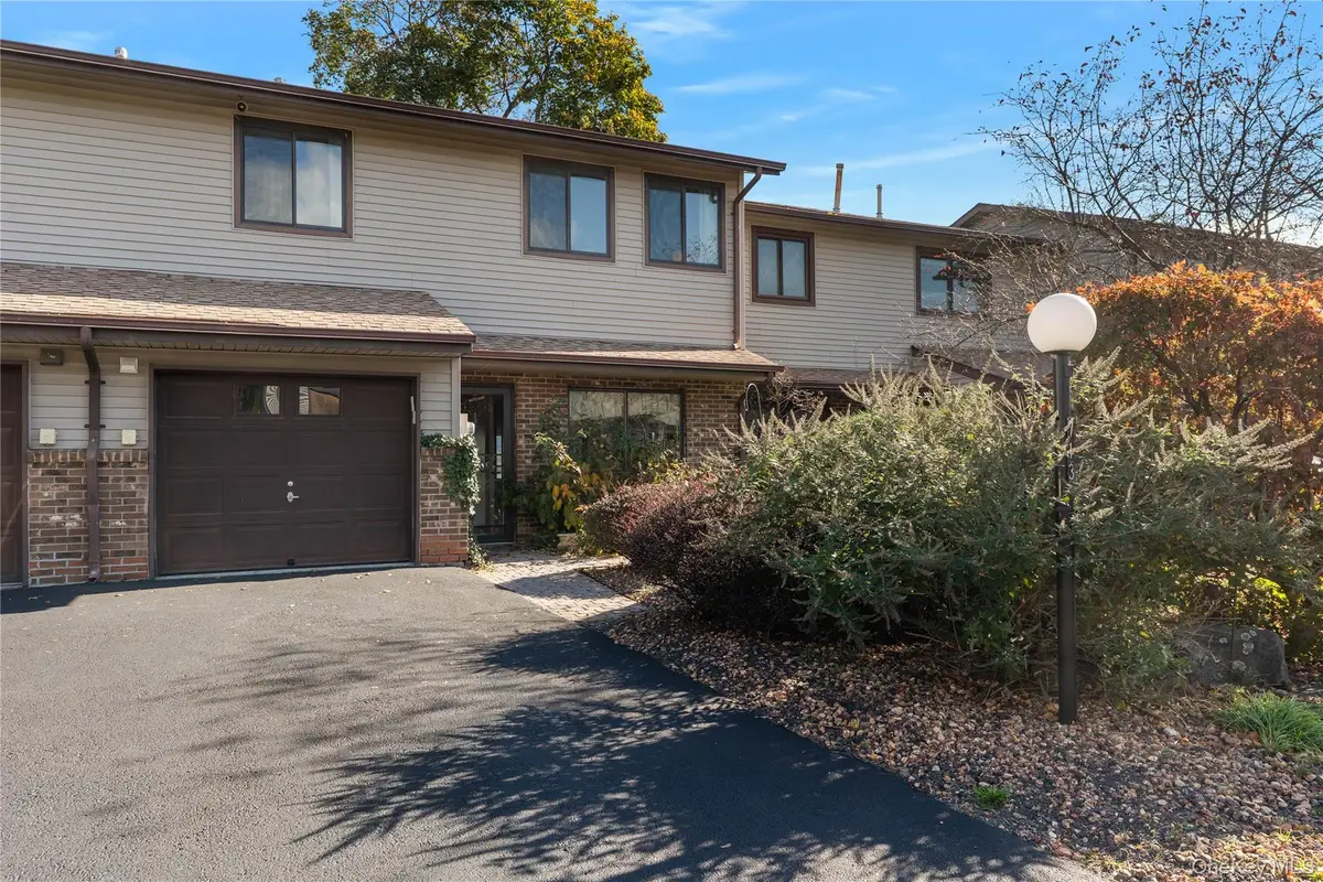 713 Hewitt Lane, New Windsor, NY 12553 - #1