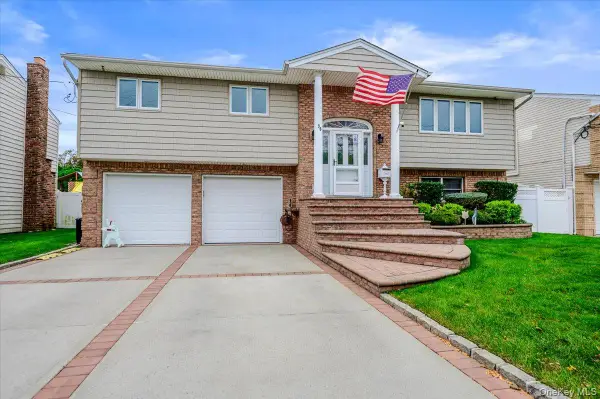 56 Empire Boulevard, Island Park, NY 11558
