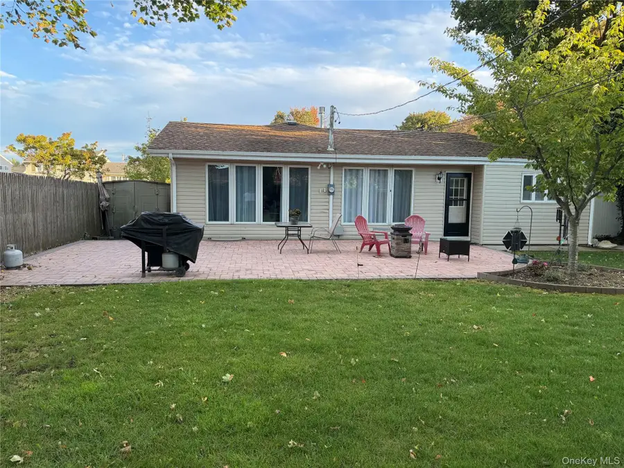 4 Primrose Avenue, Hicksville, NY 11801 - #2