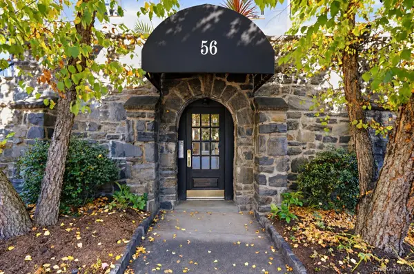 56 Pondfield Road W #2A, Bronxville, NY 10708