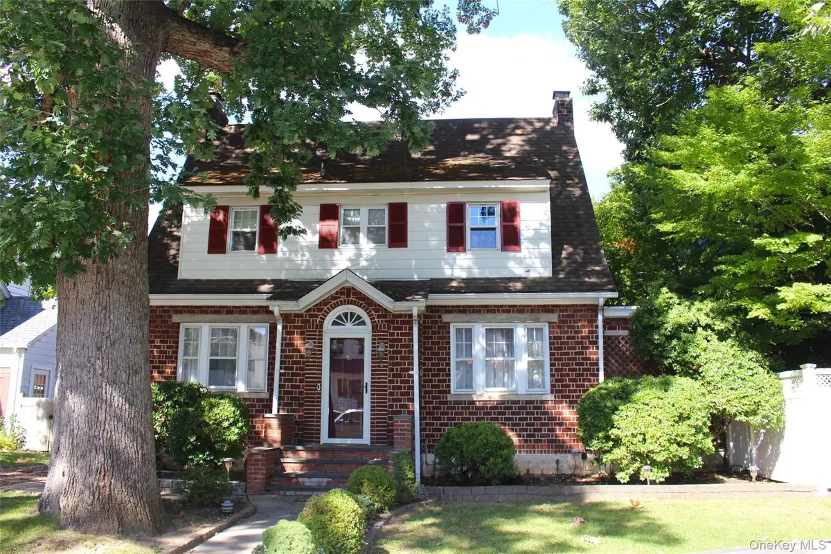 21215 33rd Avenue, Bayside, NY 11361 - #1
