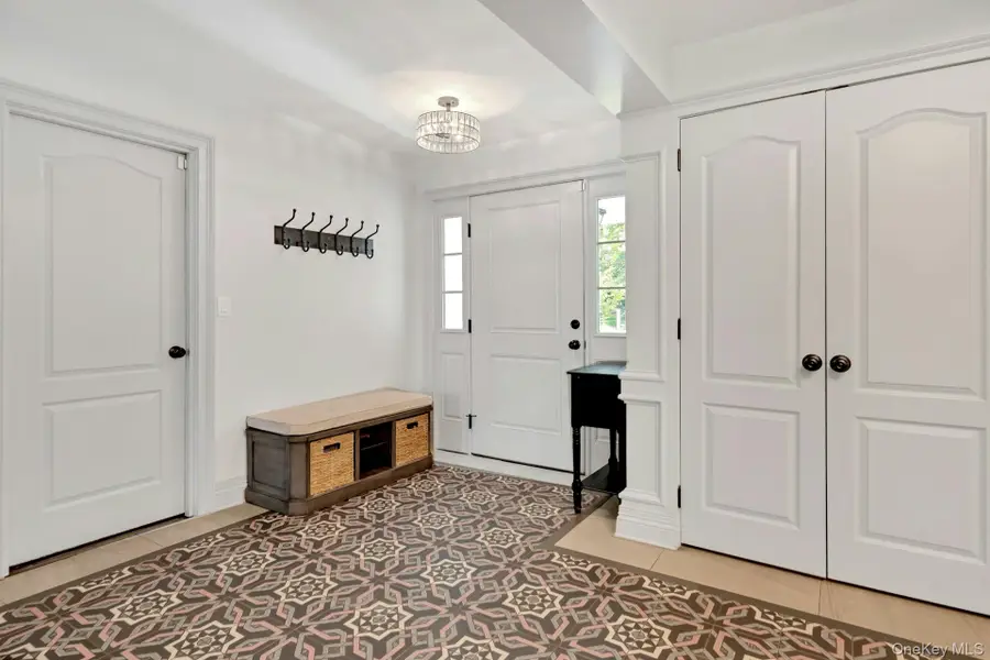 18 Hampton Road, Port Washington, NY 11050 - #3