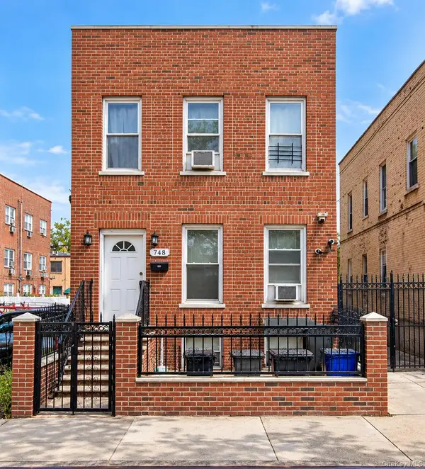 748 Taylor Avenue, Bronx, NY 10473