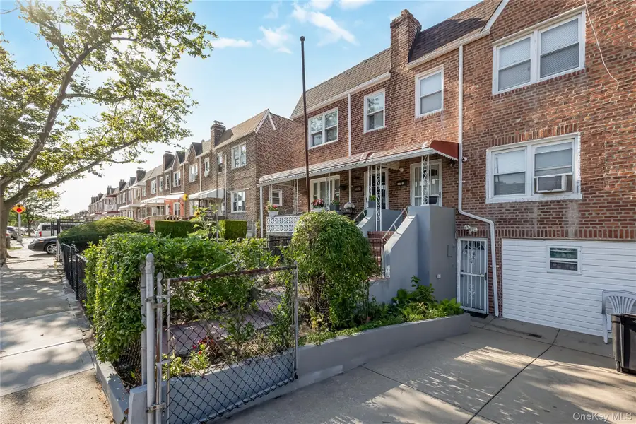 22533 Murdock Avenue, Queens Village, NY 11429 - #2