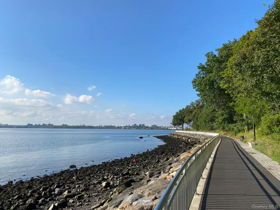 114-63 Dalian Court, College Point, NY 11356 - #3