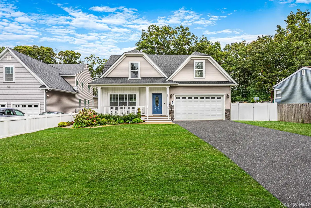 205 Kohr Road, Kings Park, NY 11754 - #1
