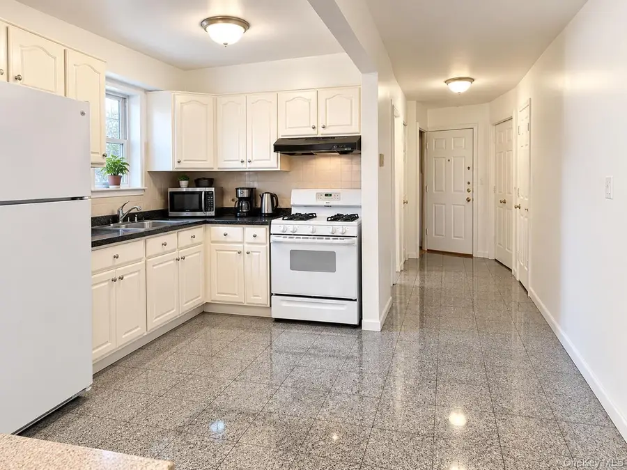 4177 Summit, Flushing, NY 11355 - #3