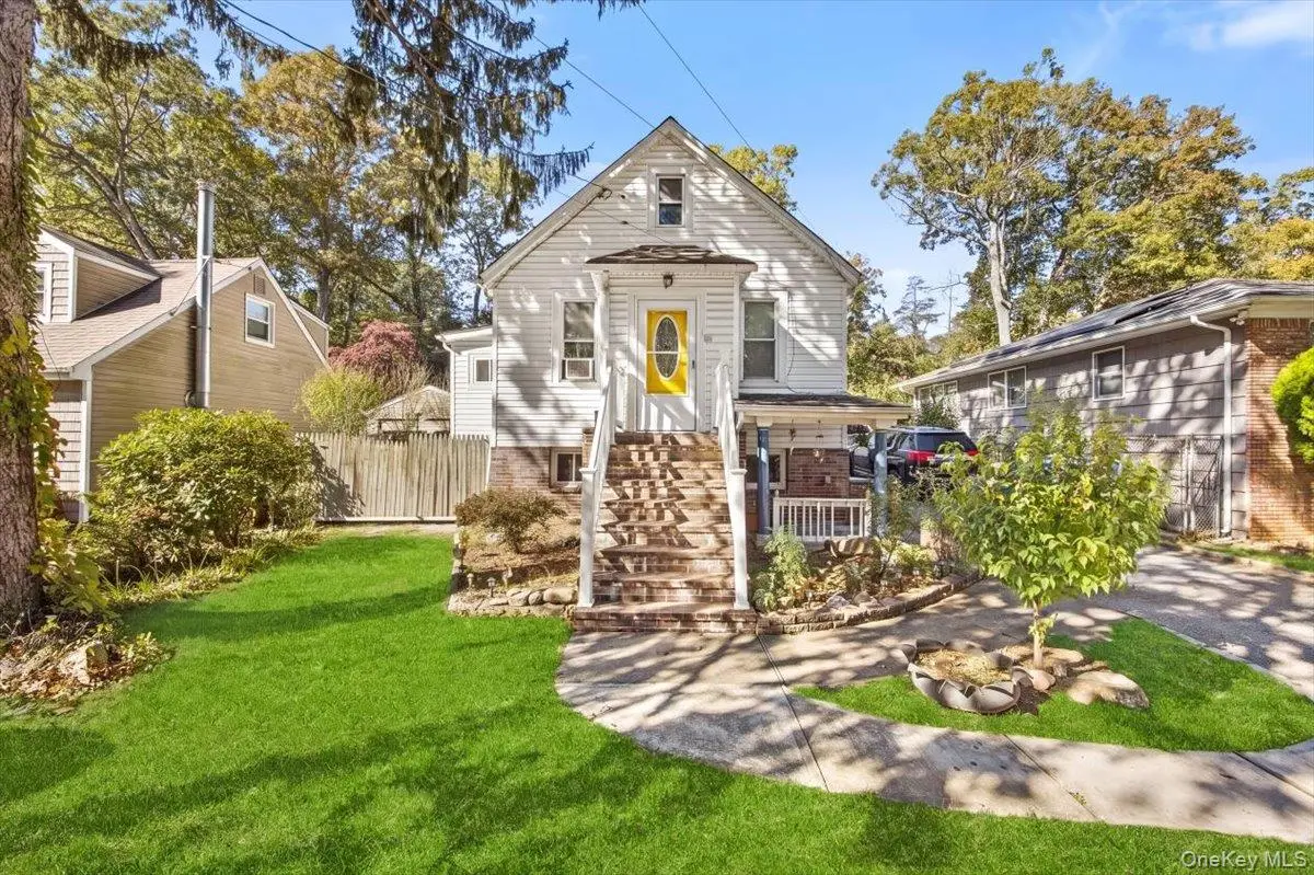 213 Melville Road, South Huntington, NY 11746 - #1