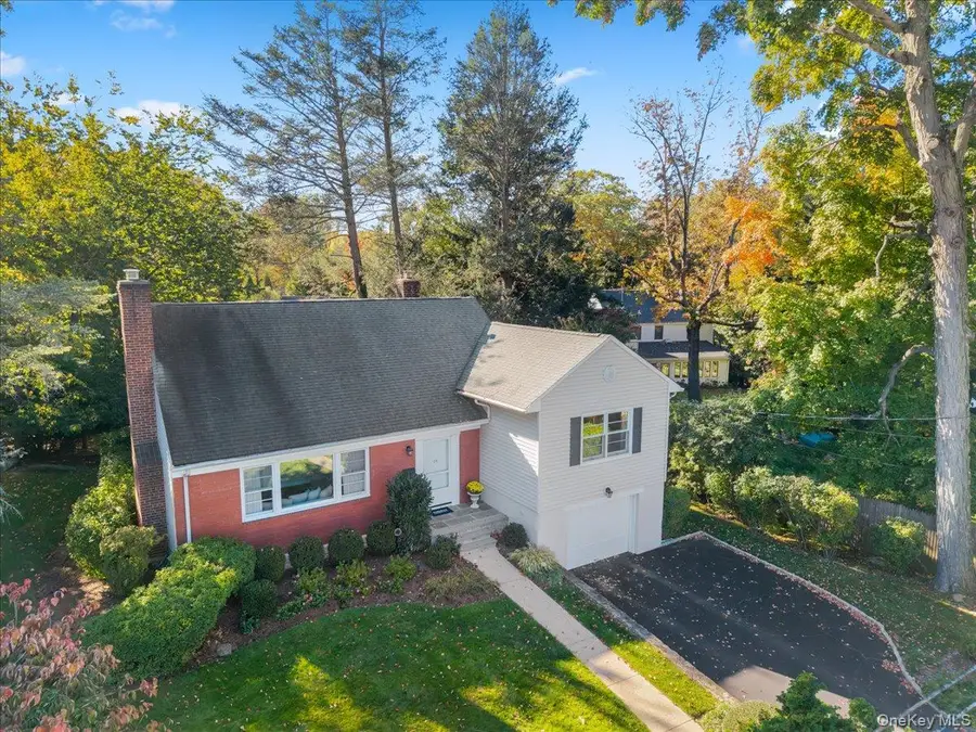 29 Beechwood Road, Hartsdale, NY 10530 - #2