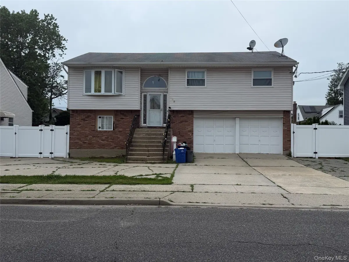 189 Elizabeth Avenue, Oceanside, NY 11572 - #1