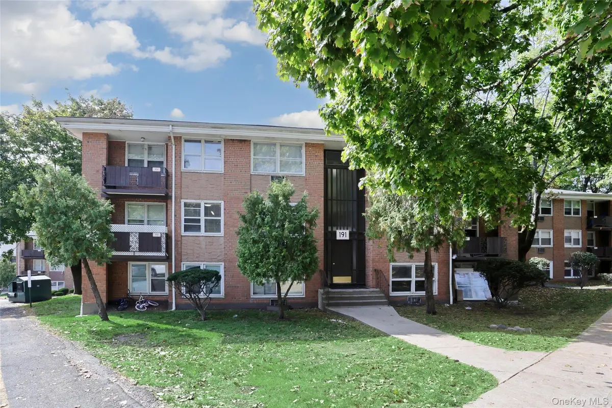191 Kearsing Parkway #E, Monsey, NY 10952 - #1