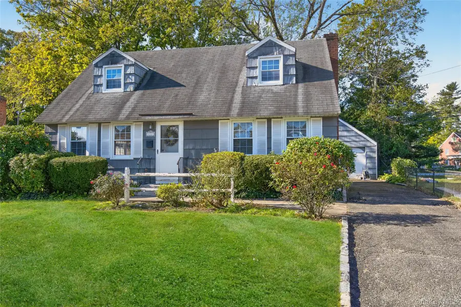 35 Ross Lane, East Norwich, NY 11732 - #3
