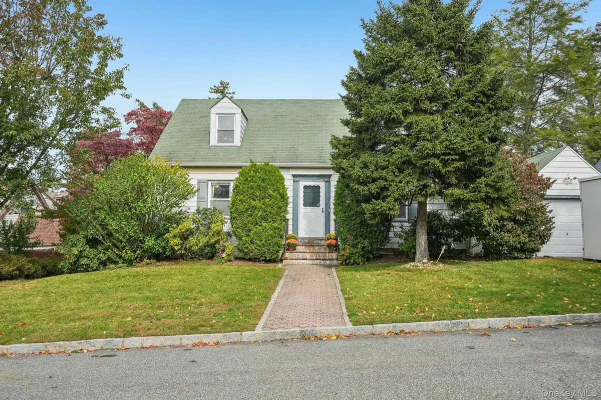 35 Holbrook Avenue, Yonkers, NY 10710 - #1