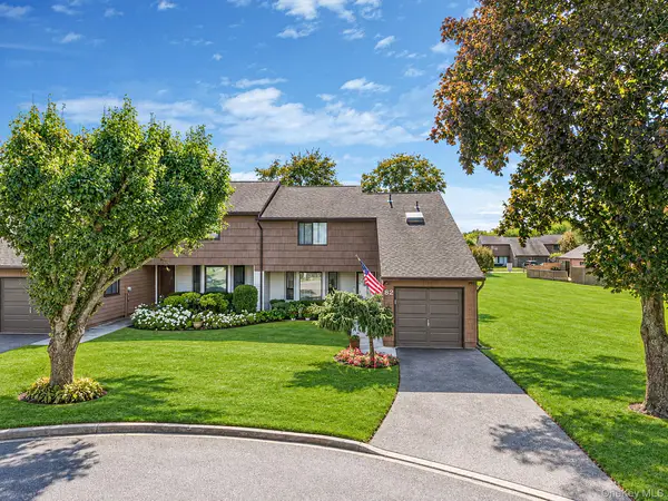 82 Rhett Court, Commack, NY 11725