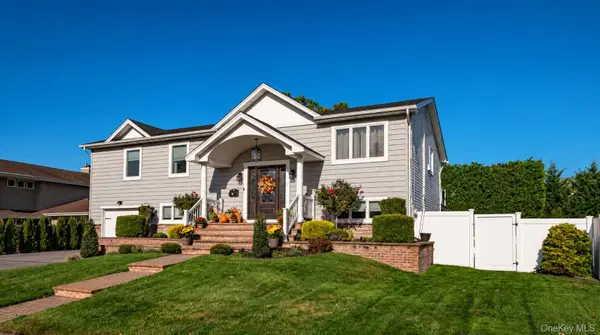53 Cutter Place, West Babylon, NY 11704