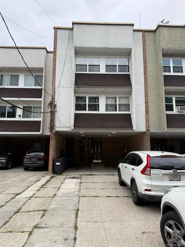119-49 6th Avenue, College Point, NY 11356