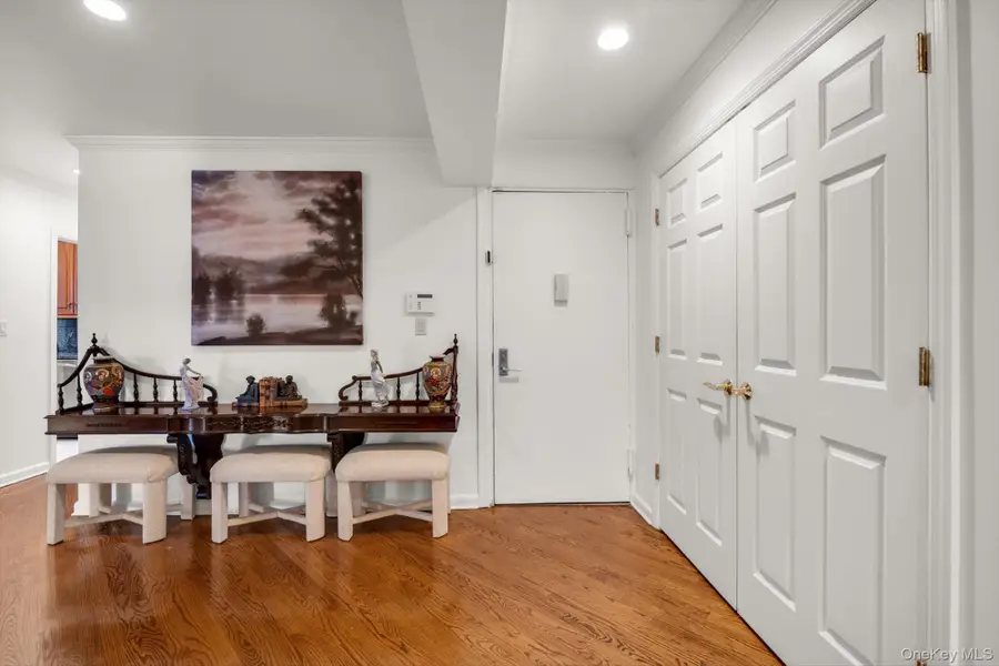 1390 Broadway #104, Hewlett, NY 11557 - #3